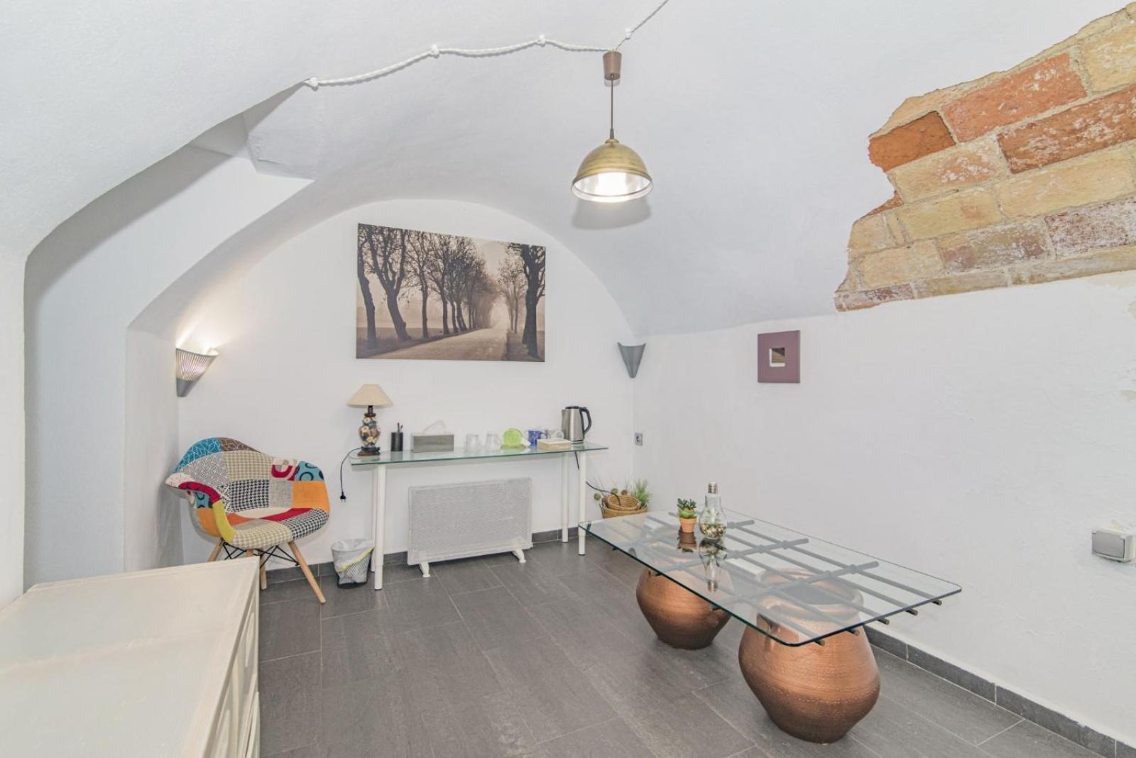 Apartamento LA CUEVA DE H y M Granada Exterior foto